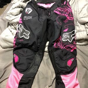 Size 7/8 FOX motocross pants.